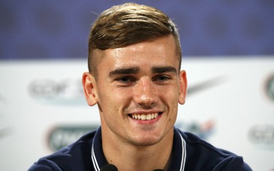 熊猫体育-亚马尔面对采访幽默风趣