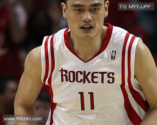 邹阳晒国家队球衣：铭记每一步，永远更快！