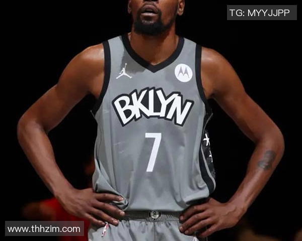 贝林厄姆绯闻女友社交媒体大秀身材，引发网友热议与关注(贝林厄姆身价)