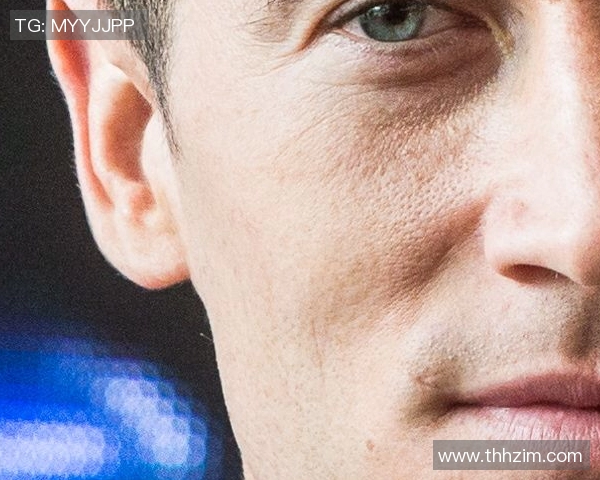 加比波蒂略赛后和对手交换球衣